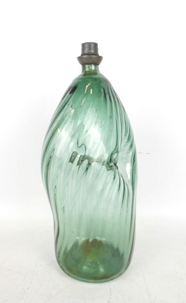 VASE in blue glass paste with oblique marbling....