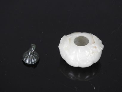 CHINA - 18th/19th century
Small celadon jade...