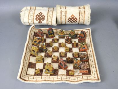 MONGOLIE : Trois jeux d'échec anciens avec...