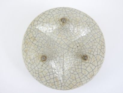 CHINA: Small cracked porcelain perfume burner...