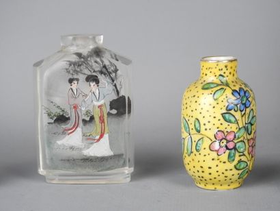ASIA: Six small display objects including...