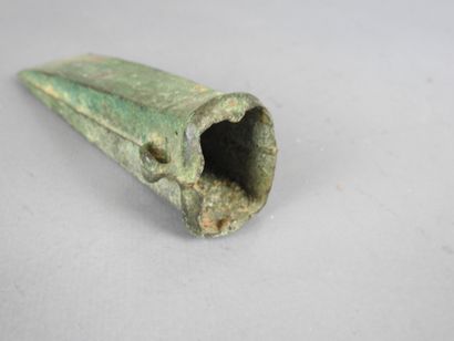 Antique green patina bronze socket HACK....