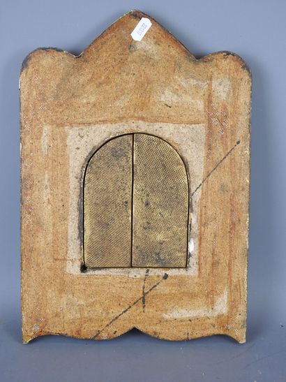 INDE : Fenêtre à deux battants en bois sculpté...