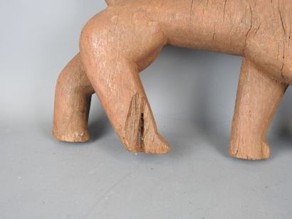 FON, Benin: Zoomorphic sculpture in carved...