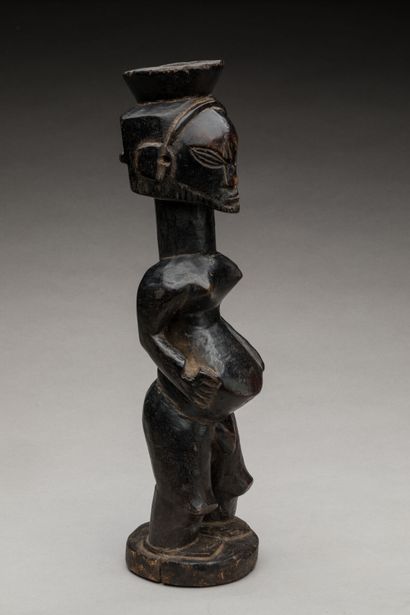Male ancestor statue, KUSU, Democratic Republic...