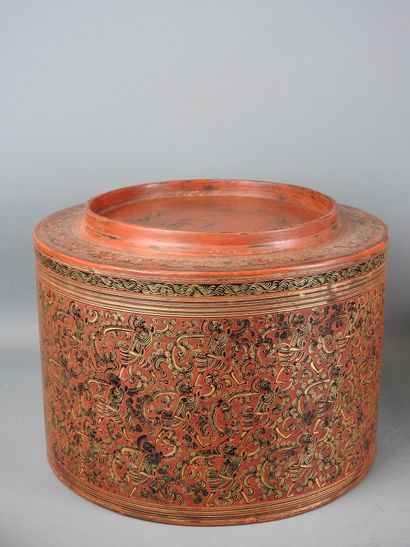 BIRMANIA: Large and beautiful lacquered bamboo...