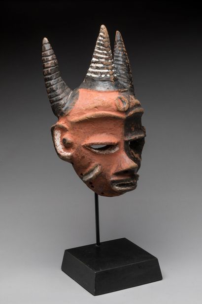 PENDE, Democratic Republic of the Congo.
Wood,...
