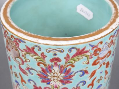 CHINA: Turquoise porcelain brush pot. Daoguang...