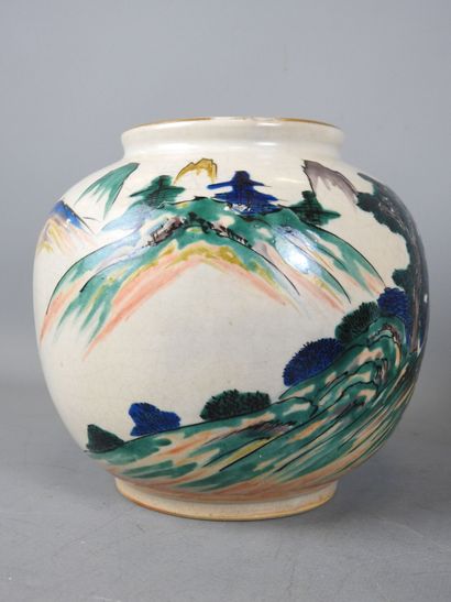 JAPAN: Porcelain ball vase decorated with...