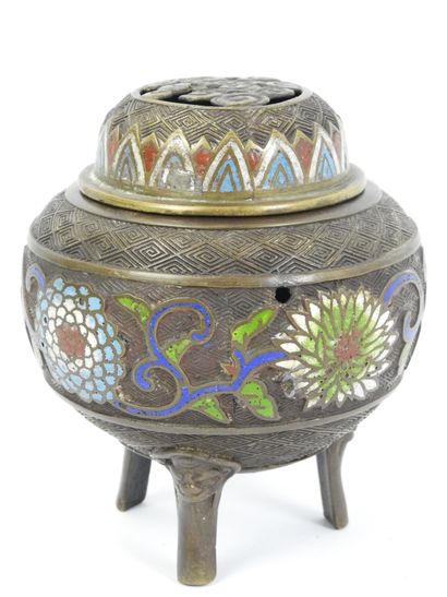 JAPAN: Bronze and cloisonné enamel tripod...