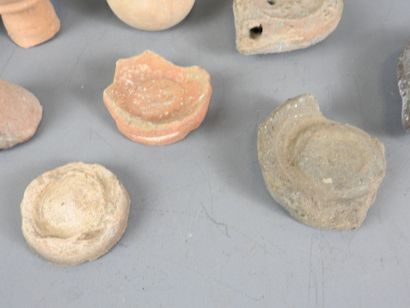 Lot of archaeological terracotta objects...