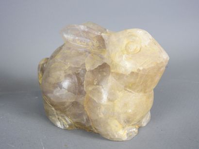 CHINA: Two rabbits in hard stone. H. 7 and...