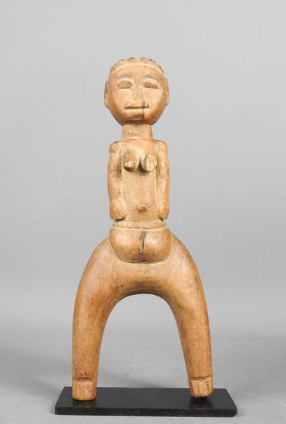 Baule, Ivory Coast.
Hardwood with natural...
