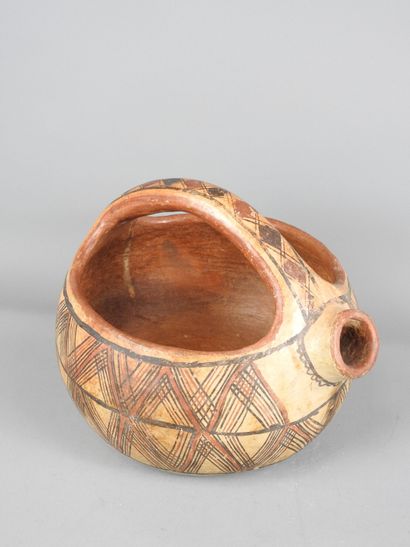 Grande Kabylie Algérie : Pot haut à bouillon,...