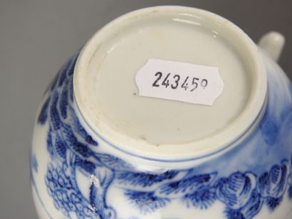 CHINA: Small blue-white porcelain coffee...