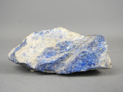 Lot consisting of a block of crystals from...