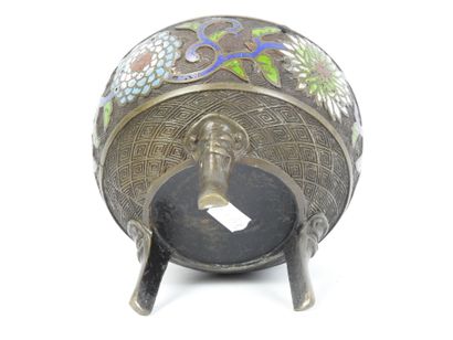 JAPAN: Bronze and cloisonné enamel tripod...