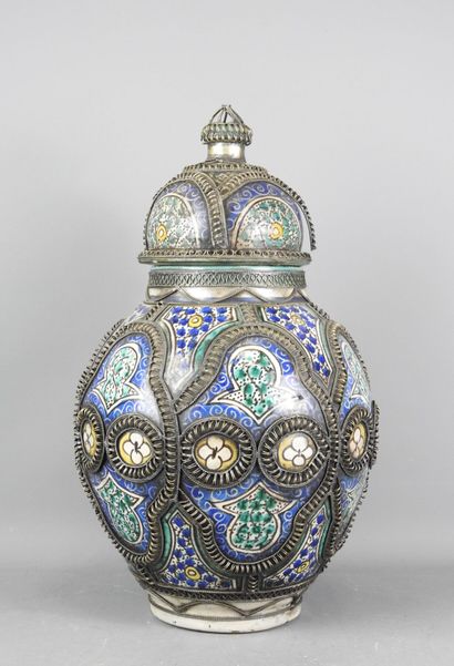 FES, Morocco.
Polychrome earthenware, silver-plated...