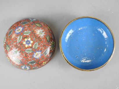 CHINA: Two circular covered boxes in cloisonné...