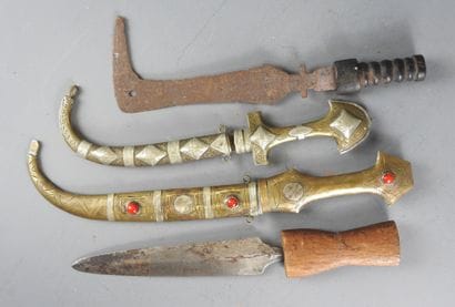 Set of four daggers including two 