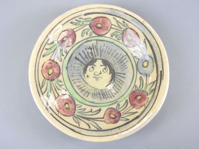 PERSE : Une assiette et un petit vase balustre....