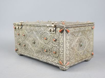 AFRIQUE DU NORD. COFFRET rectangulaire en...