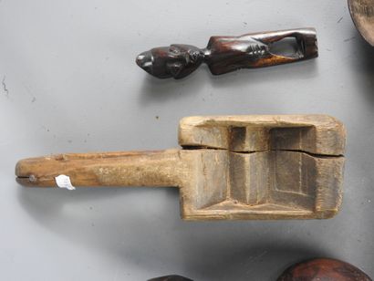 AFRICA: Large lot of wood carvings including...
