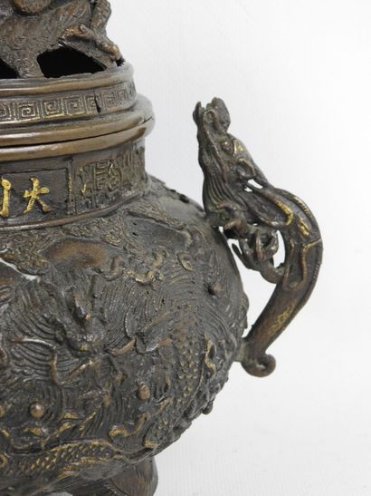 JAPAN: TRIPOD BRUE PARFUM in bronze, lid...