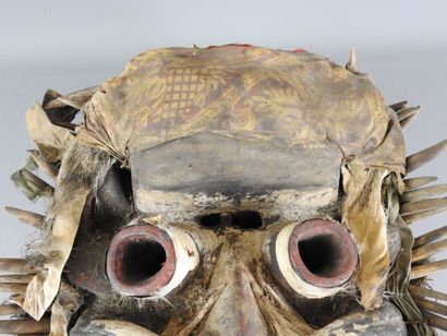 Wé/Guéré, Ivory Coast. Impressive dance mask...