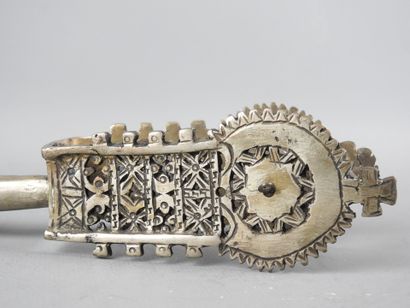 ETHIOPIE : Sistre de prêtre. L. 23 cm.