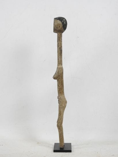 TANZANIA, Tabora region.
Hardwood, pigments.
Minimalist...