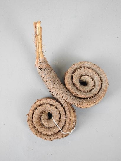 OCEANIE : Boucle nasale en fibres naturelles....