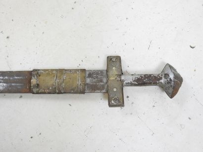 MALI. Sabre de type « takouba » à lame droite...
