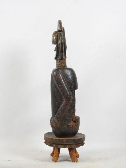 KOTA (style) Gabon: Wood, brass, copper,...