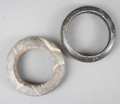 MALI: Two hombori bracelets in diniolithic...
