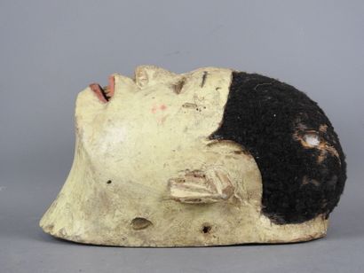 MAKONDE - Tanzania : Dance mask featuring...