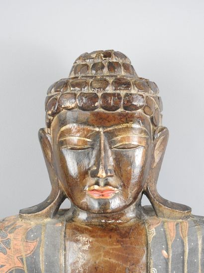 JAPON : Bouddha en bois et papier polychrome....