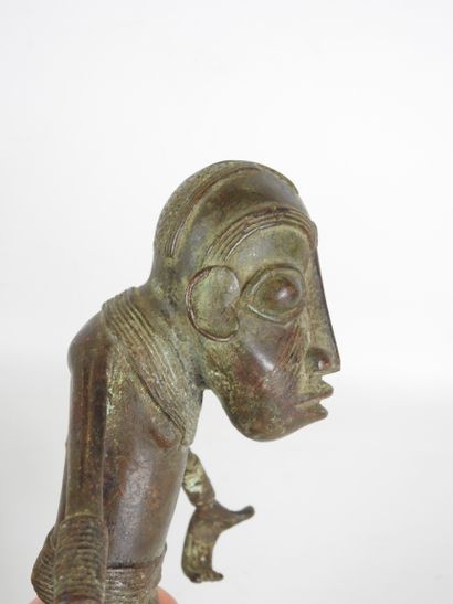 BAMOUN - Cameroon : Bronze statuette of a...