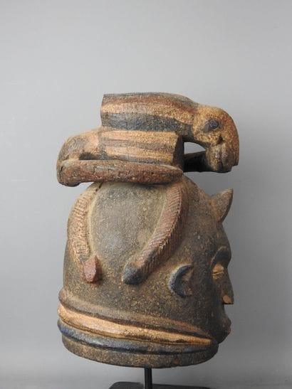 NIGERIA - Yoruba : Wood and pigment helmet...