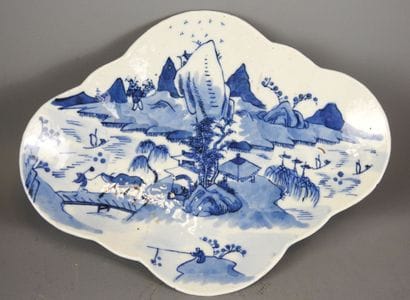 CHINE : Coupelle de forme quadrilobée sur...