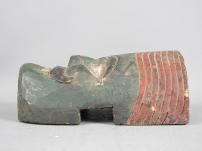 HIMALAYA/INDE.
Bois dur, polychromie ancienne...