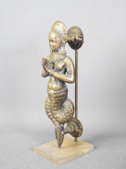 INDE : Statue Naga Kanya en bronze à patine...