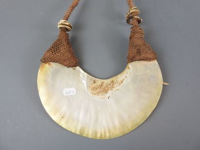 MENDI, Highlands, Papouasie-Nouvelle-Guinée.
Ornement...