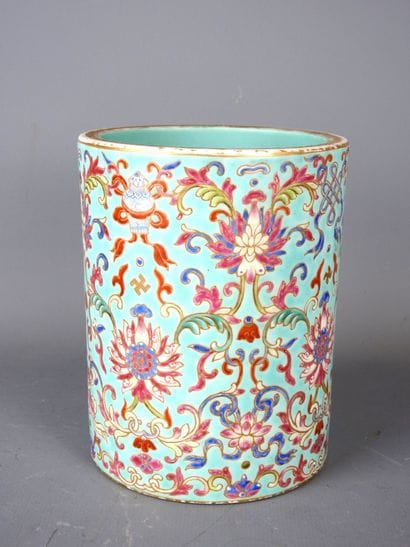 CHINA: Turquoise porcelain brush pot. Daoguang...