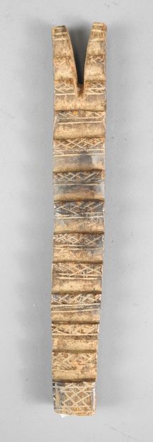 Dogon - Mali : Petite échelle rituelle à...