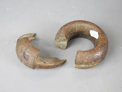 AFRICA: Slave or coin bracelet in bronze...