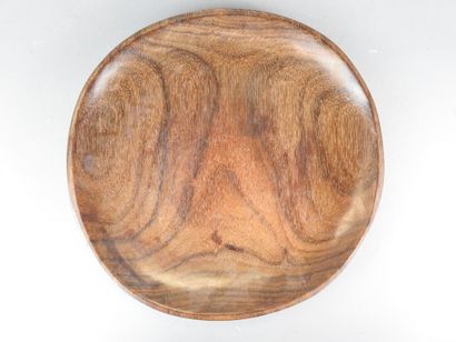 AFRICA: Circular dish in exotic wood. Diam....
