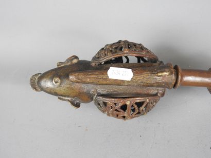 BAMOUN - Cameroon : Ceremonial pipe in copper...