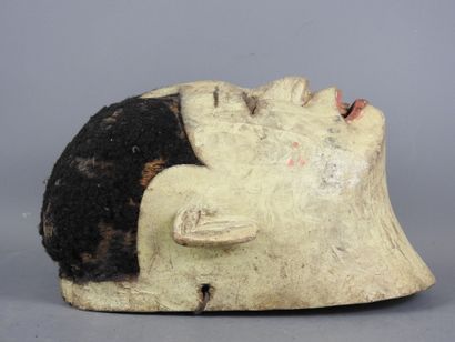 MAKONDE - Tanzania : Dance mask featuring...
