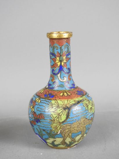 CHINA: Pair of small cloisonné enamel bottle...